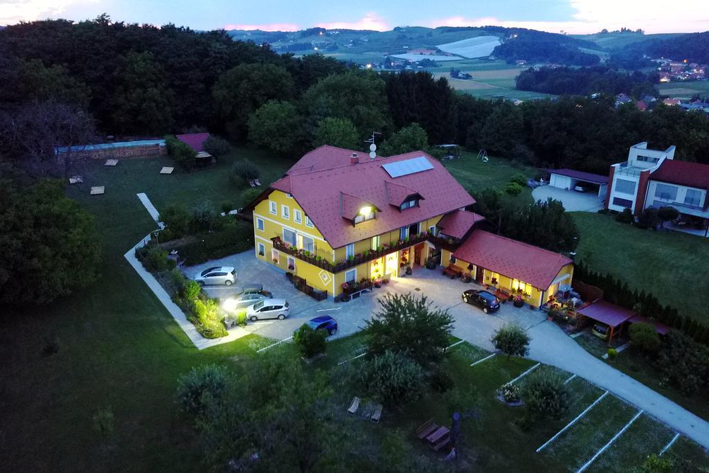 Panorama B&B Ptuj Exteriör bild